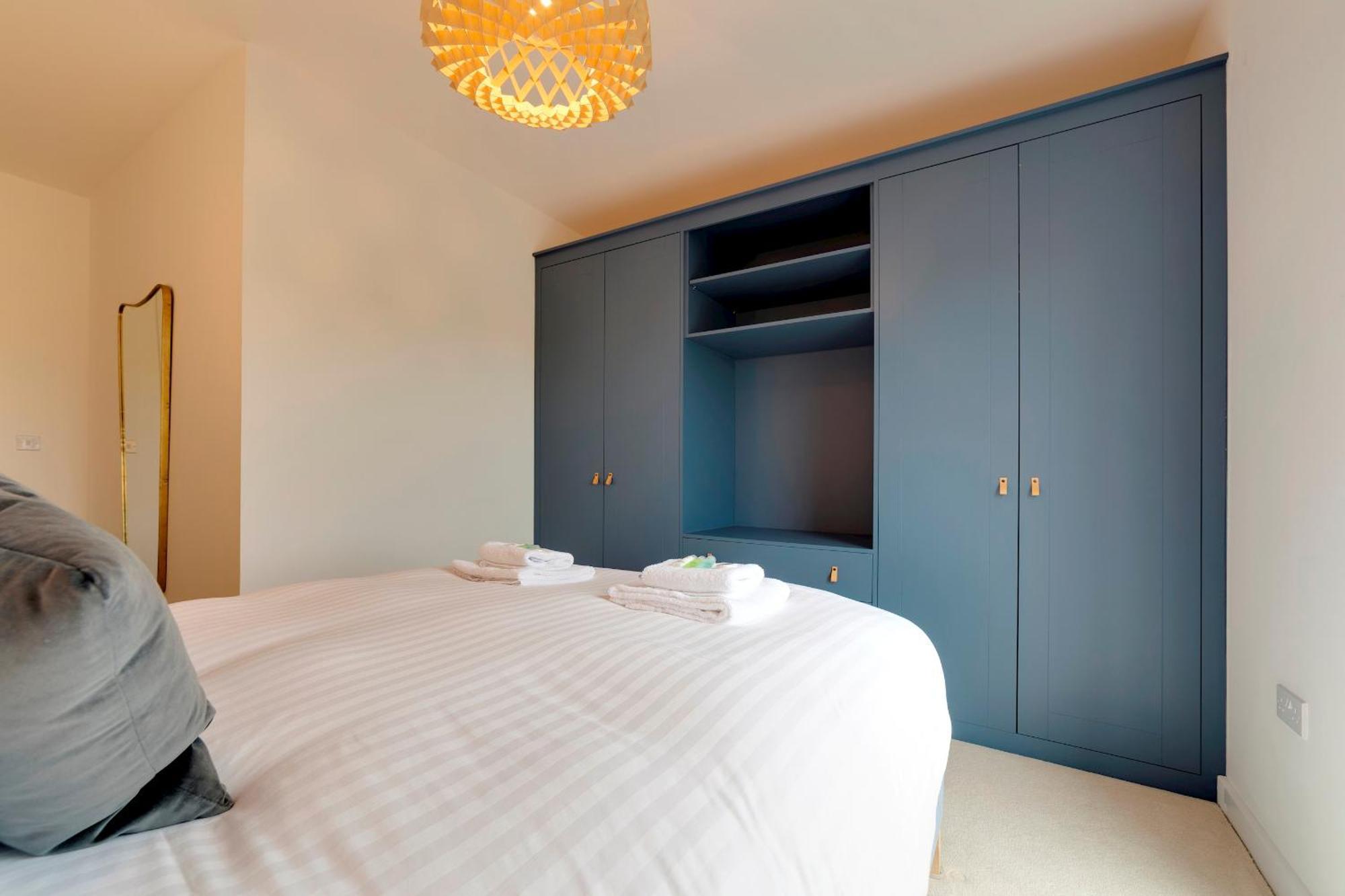 Pass The Keys Stunning And Spacious Modern Flat - Own Car Park CBG Exterior foto