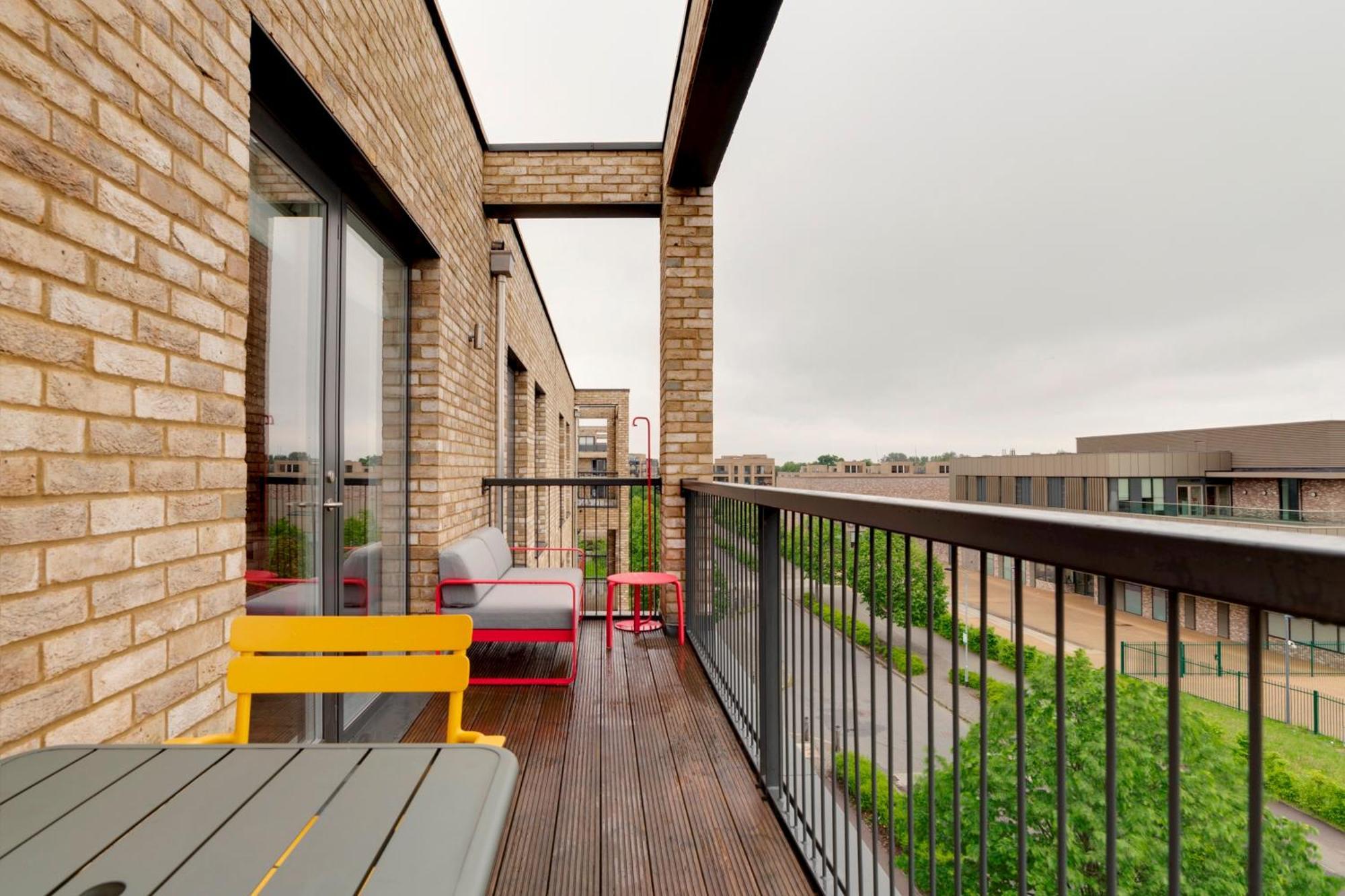 Pass The Keys Stunning And Spacious Modern Flat - Own Car Park CBG Exterior foto